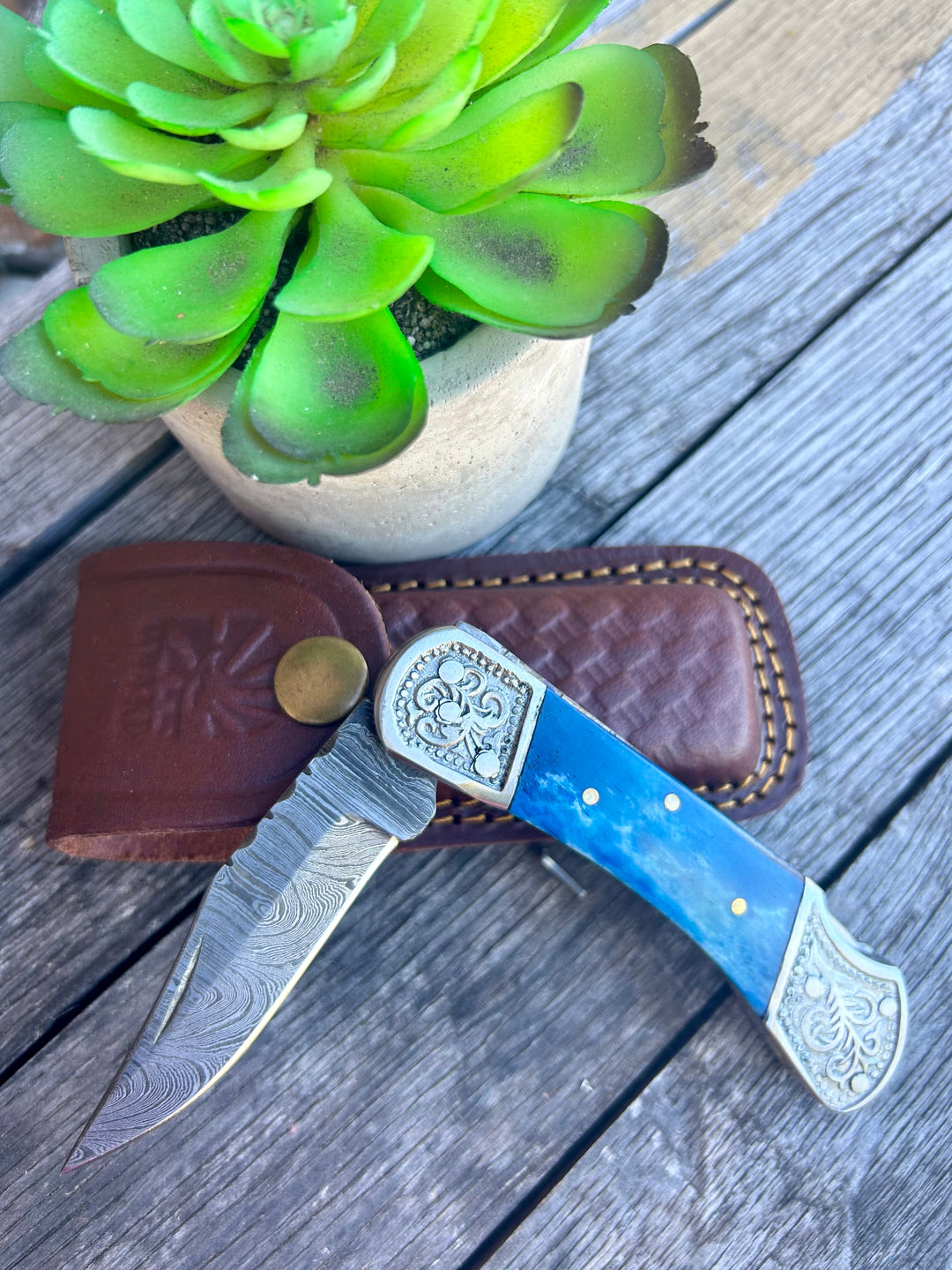 Pocket Knife Dyed Blue Bone 6.5'' Damascus Steel Knife Steel