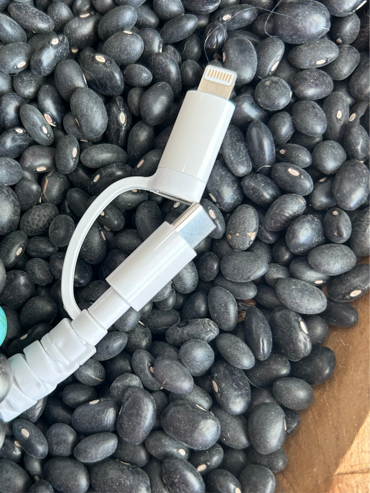 Faux Navajo Pearl Car Charger -Universal