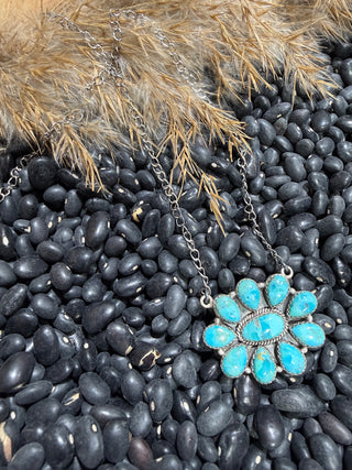 Kingman Turquoise Cluster Necklace – Sterling Silver Southwestern Statement Pendant | Western Cowgirl Jewelry