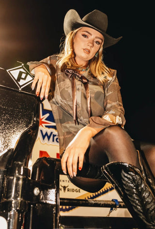 2 Fly Stack Tha Spurs Top | Women’s Western Button-Up Blouse - Barbwire n Bougie Boutique