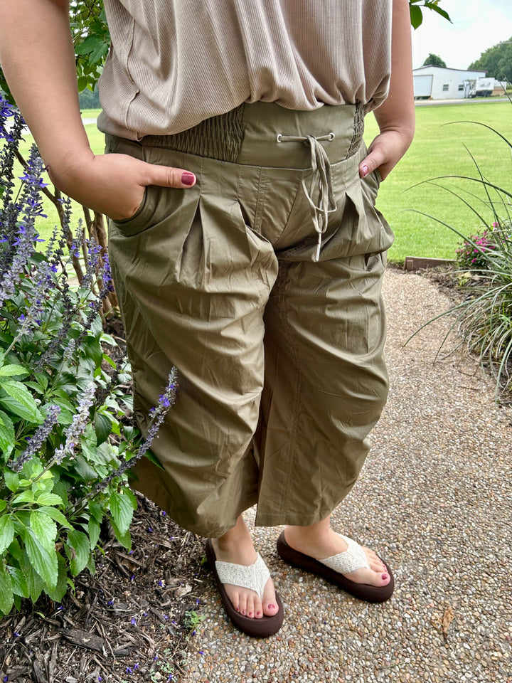 Olive Baggy Side Cinch Capris