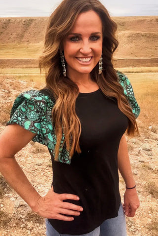 Santa Fe Stone Flutter Sleeve Top | Turquoise Concho Print