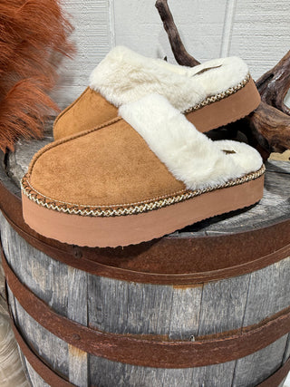 Cowpony Cozy Suede Platform Slippers – Tan with Plush Cream