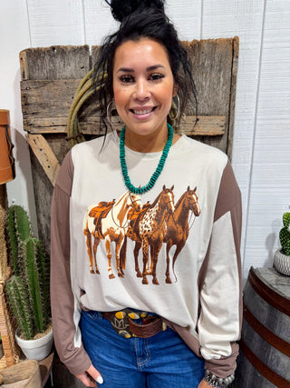 Western Horse Graphic Colorblock Oversized Sweatshirt – Neutral Cowgirl Pullover Top