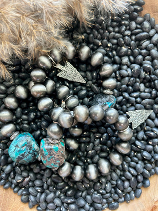 Turquoise Arrowhead Chunky Navajo Pearl Style Bracelet