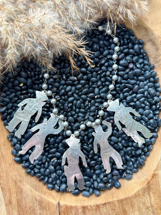 Vintage Southwest Cowboy & Indian Statement Necklace – Navajo Pearl Style Beads