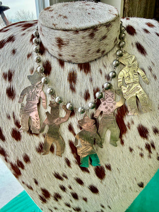 Vintage Southwest Cowboy & Indian Statement Necklace – Navajo Pearl Style Beads