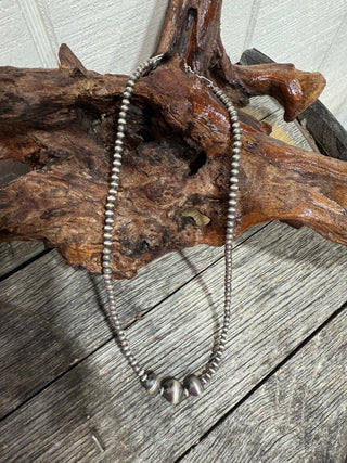 Oxidized Navajo Pearl Style Beaded Necklace – Graduated Sterling Silver Look