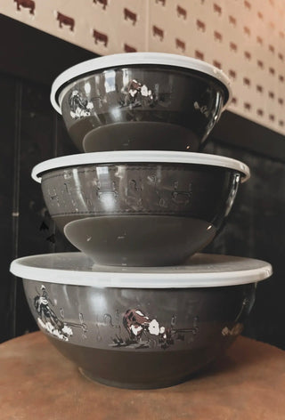 Super Fly Western Ranch Bowl Set with Lids – Cowboy & Hereford Cattle Print Nesting Kitchen Bowls