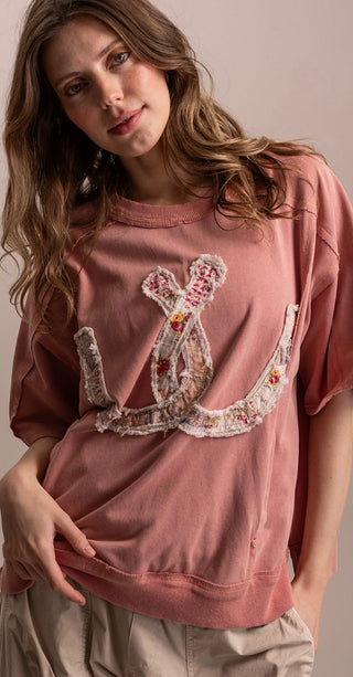 Dusty Rose Horseshoe Patch Top | Western Vintage Graphic Pullover