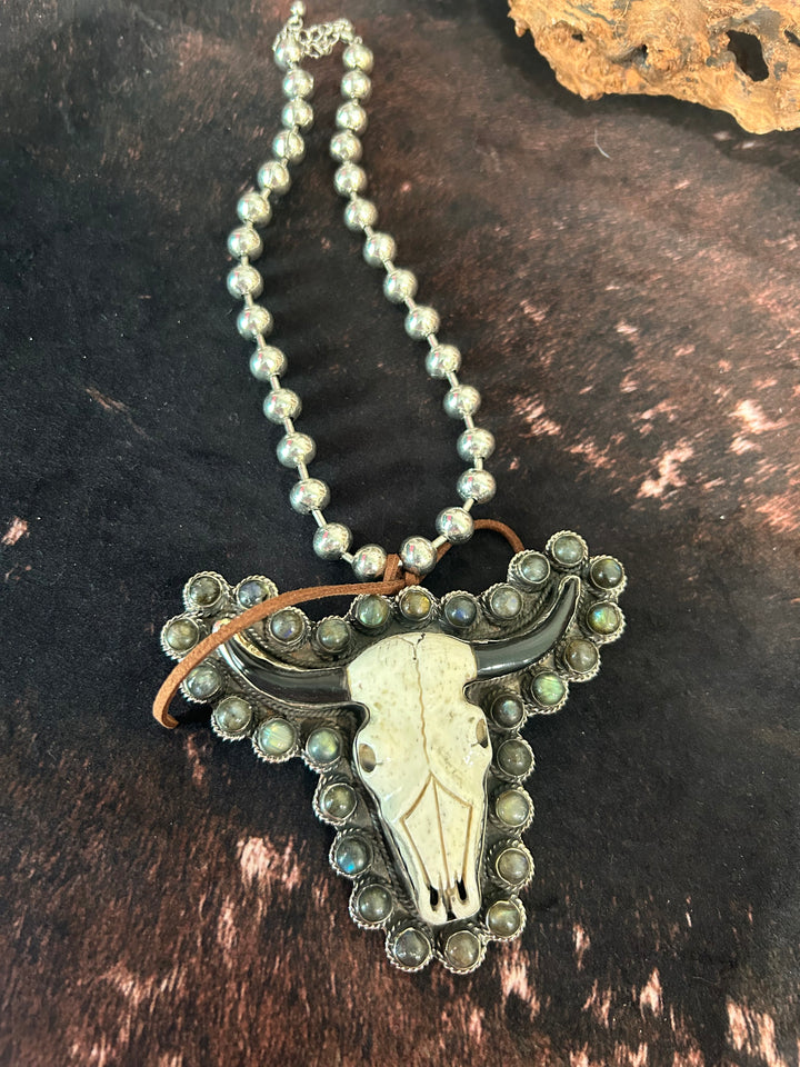 Tibetan Silver Longhorn Labradorite Skull Necklace