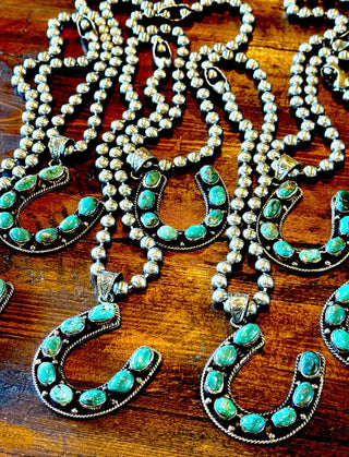 Kingman Turquoise Horseshoe Necklace On Beaded Chain – Western Statement Pendant Tibetan silver 