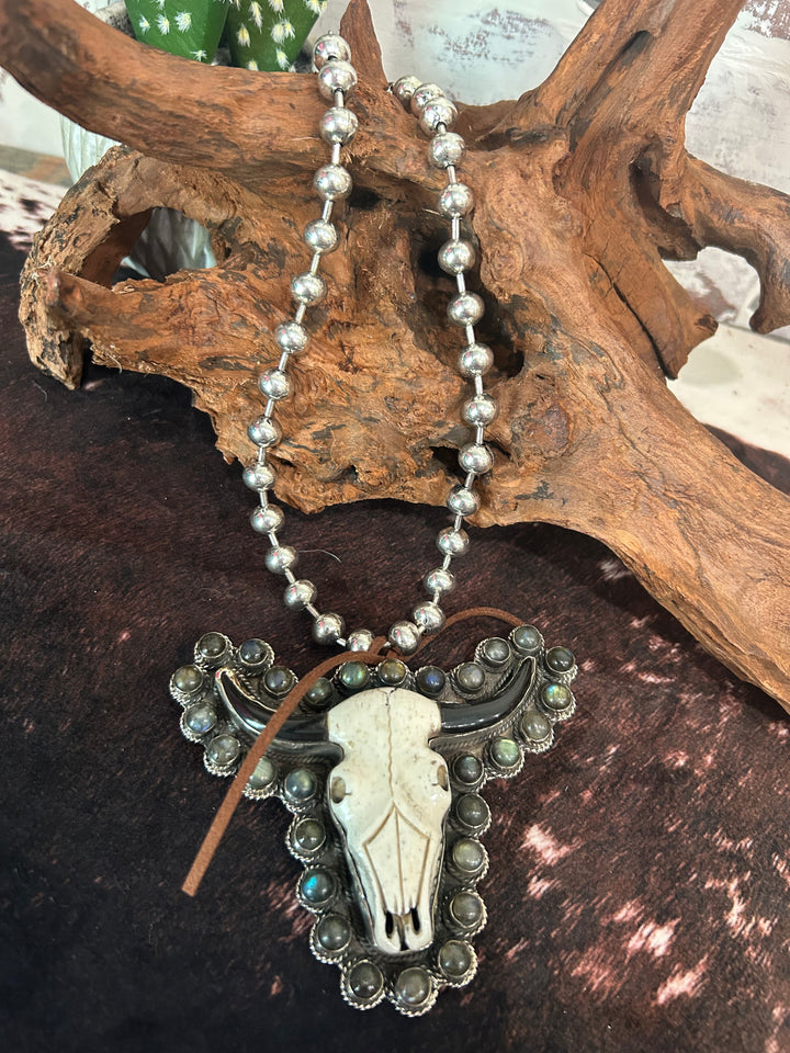 Tibetan Silver Longhorn Labradorite Skull Necklace