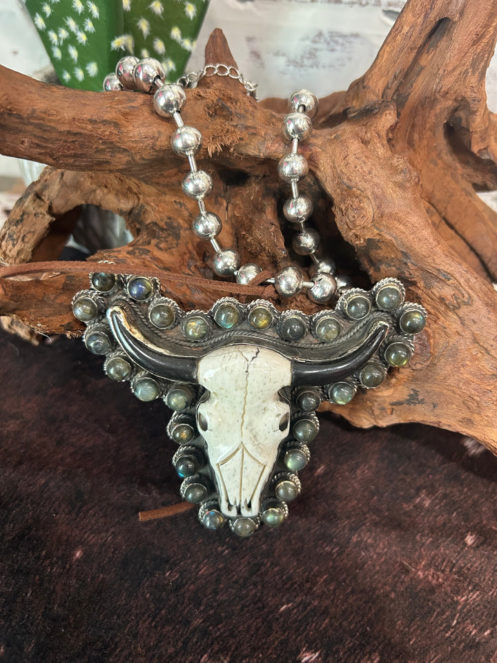 Tibetan Silver Longhorn Labradorite Skull Necklace