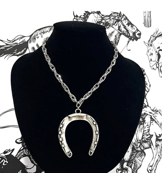 Lucky Horseshoe Western Pendant Necklace- Silver