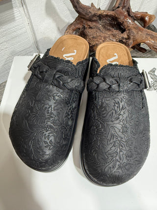 Cali Black Very G Midnight Tooled Western Clogs