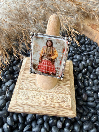 Vintage Native American Portrait Statement Ring – Antique Silver Square Cowgirl Heritage Ring