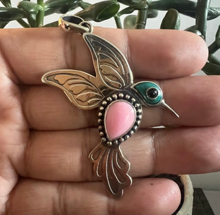 Handcrafted Turquoise & Pink Conch Shell Hummingbird Pendant – Tibetan Repoussé Silver