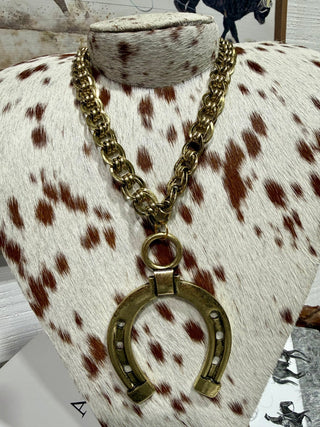 Antique Gold Horseshoe Pendant Chain Necklace - Barbwire n Bougie Boutique
