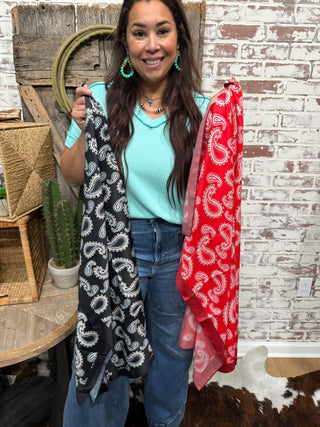Black & Red Paisley Bandana Wildrag – Western Cowboy & Cowgirl Style Scarf - Barbwire n Bougie Boutique