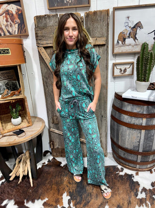 Cowgirl Cluster Turquoise Western Pants - Barbwire n Bougie Boutique