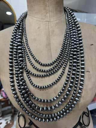 Eight-Strand Layered Navajo Pearl Necklace - Barbwire n Bougie Boutique