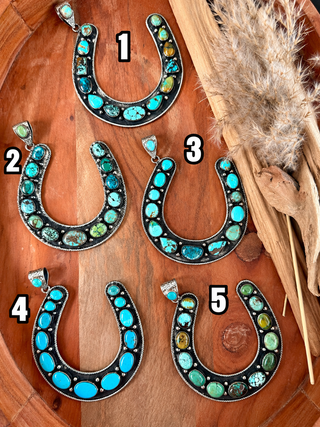 Lucky in Love Kingman Turquoise Oversized Horseshoe Pendant - Barbwire n Bougie Boutique