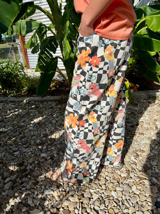 Retro Rodeo Checkered Wide Leg Howdy Pants - Barbwire n Bougie Boutique