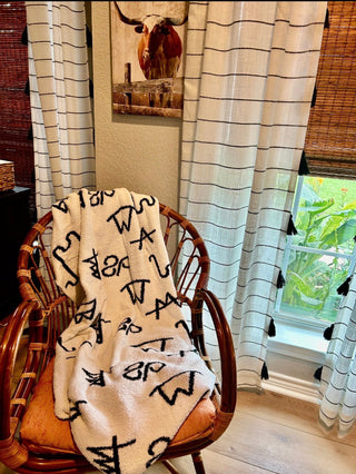 Reversible Cattle Brand Chenille Throw Blanket – Black & White - Barbwire n Bougie Boutique