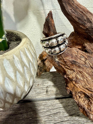 Western Silver Bubble Stretch Ring | Navajo Pearl Style Statement Ring | Adjustable Boho Cowgirl Jewelry - Barbwire n Bougie Boutique
