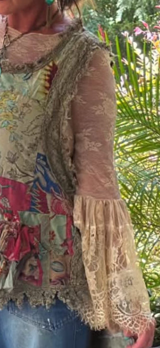 Whispers of Lace Bell Sleeve Top -3 Colors - Barbwire n Bougie Boutique
